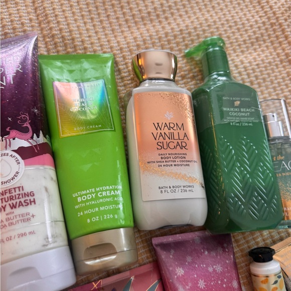 NEW Bath & Body Works HUGE BUNDLE LOT - Picture 6 of 9